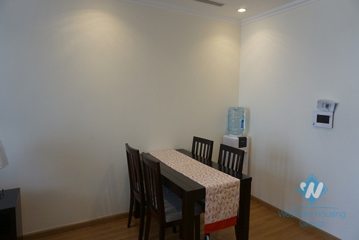 2 bedroom apartment for lease in Nguyen Chi Thanh, Ha noi